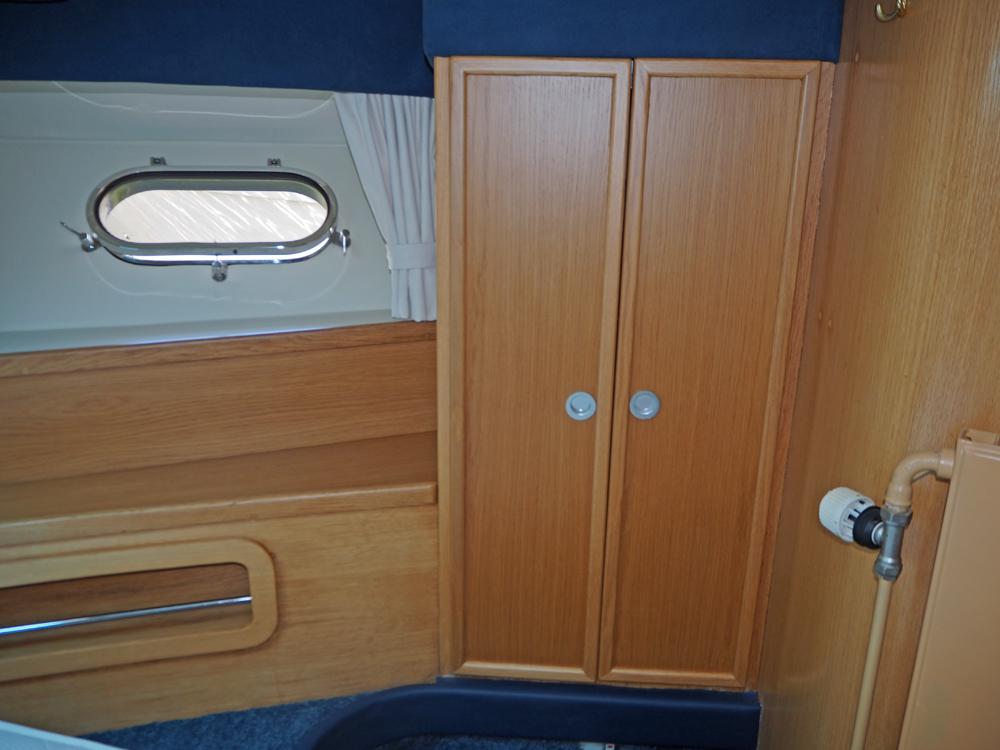 Cabin en avant, H&eacute;bergements